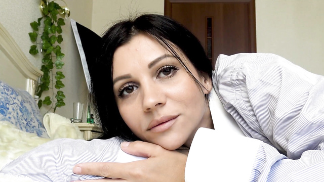 Милфа разрешит тебе кончить в себя. Хочешь в анал, а хочешь в киску.